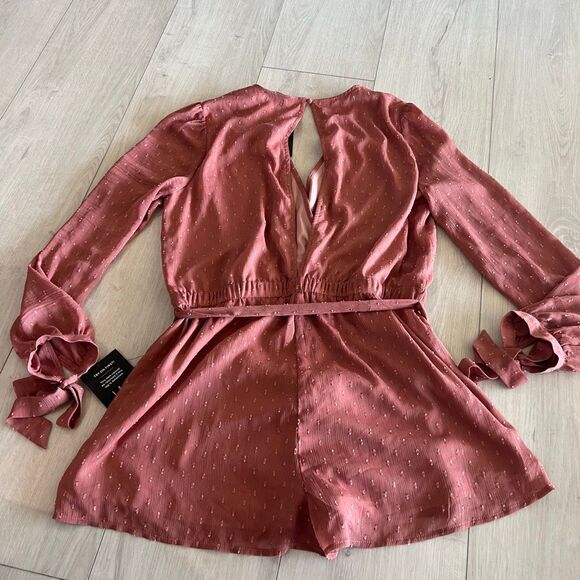 Lulu's Closer Look Dusty Rose Mauve Swiss Dot Tie Sleeve Romper Womens Sz XL - Picture 8 of 11